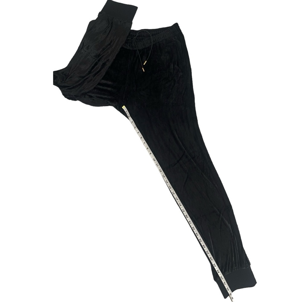 VERSACE‎ | 
Activewear Velvet Bomber Set - Picture 10 of 13
